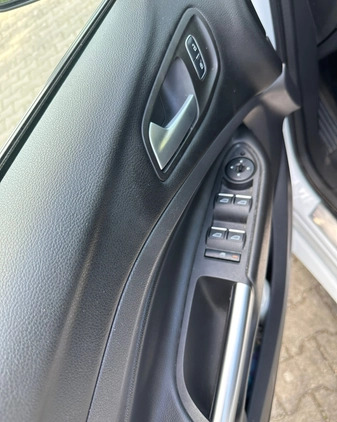 Ford Kuga cena 84900 przebieg: 172000, rok produkcji 2018 z Szczecinek małe 326
